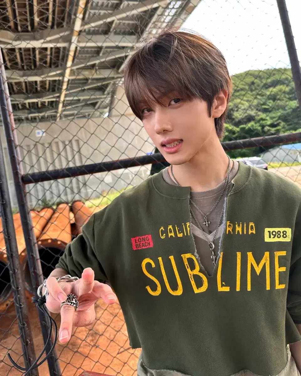 thumbnail-0